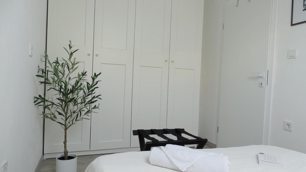 Petite Grey Apartment With Free Private Parking Zagreb Buitenkant foto