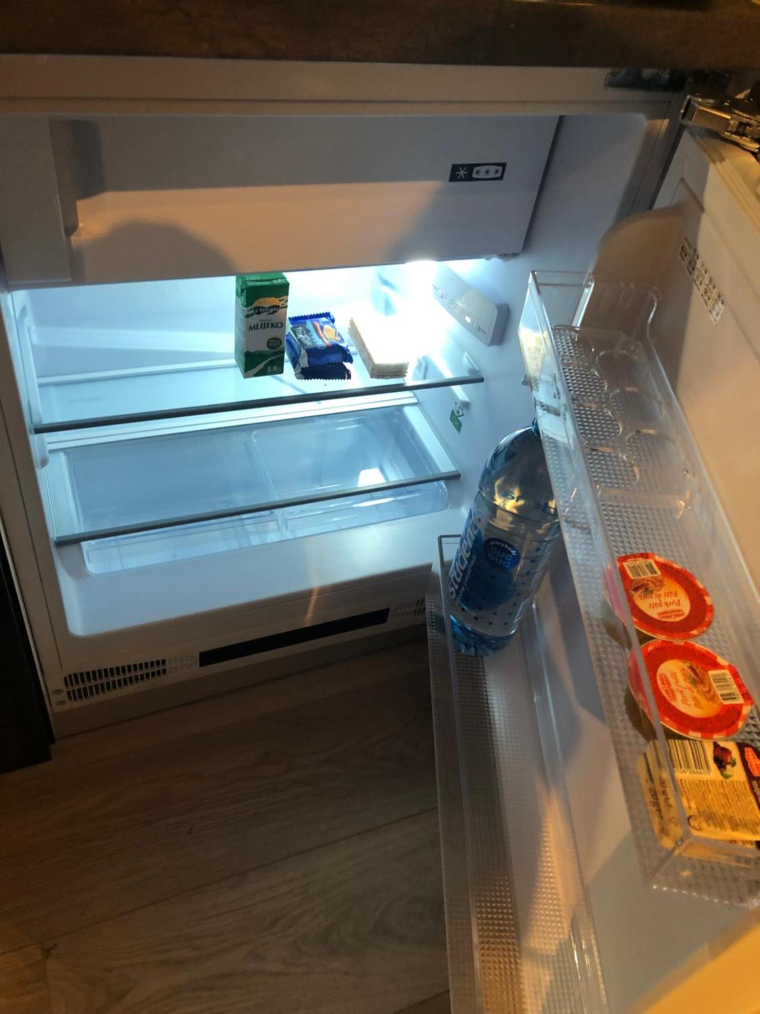 Petite Grey Apartment With Free Private Parking Zagreb Buitenkant foto